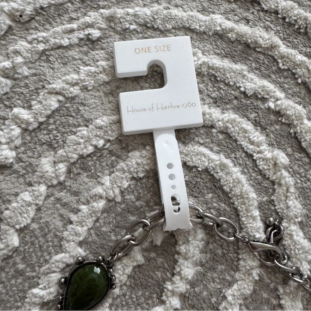 House of Harlow chain green stone belt